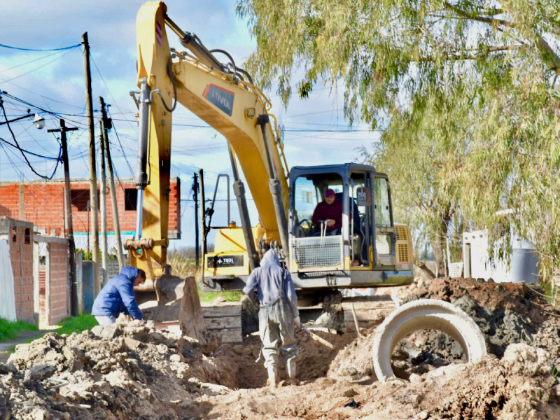 Avanzan obras hidráulicas en la intersección de calles 10 y 142