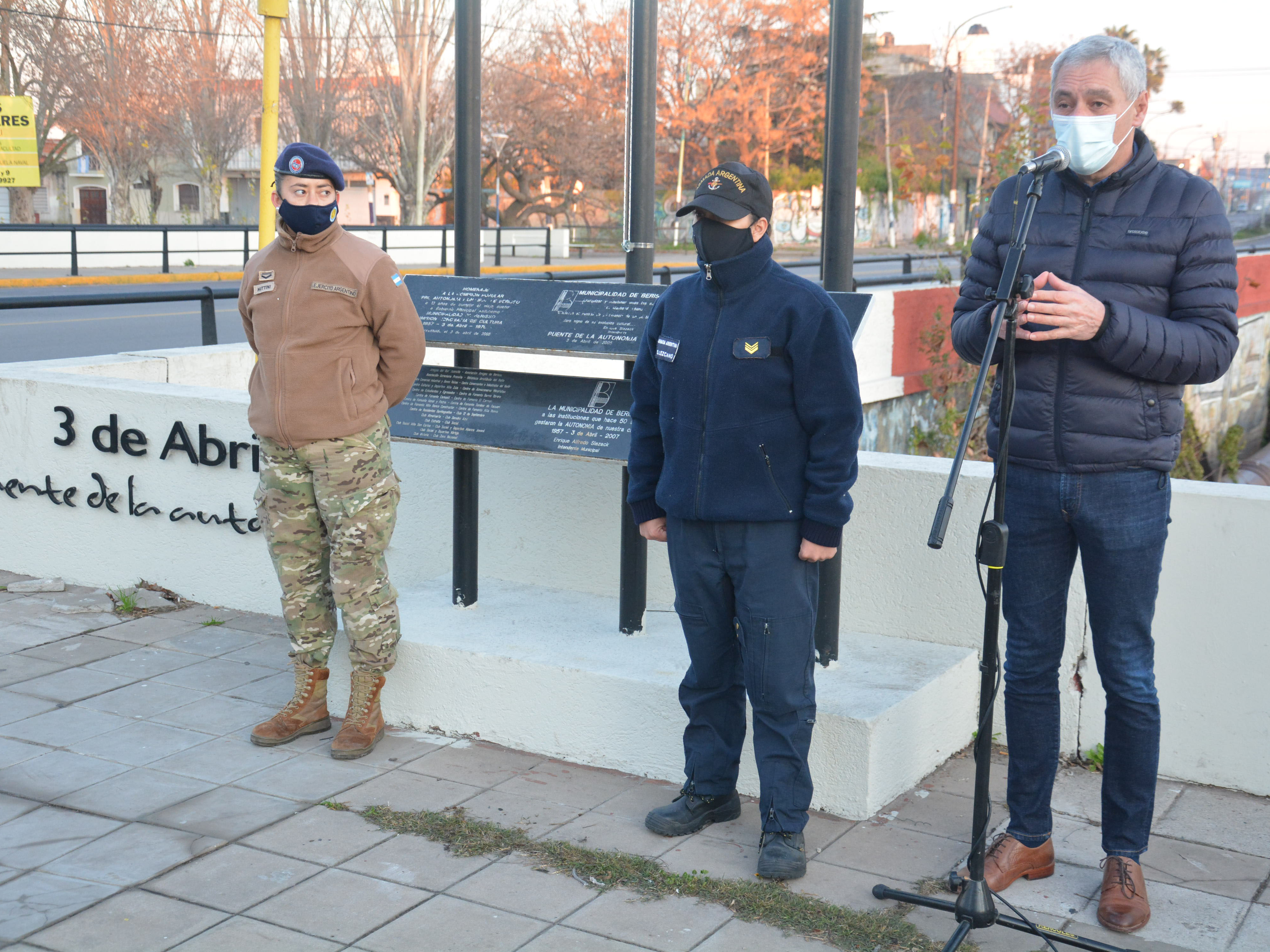 El Intendente Cagliardi encabezó el Acto Oficial por Día de la Independencia