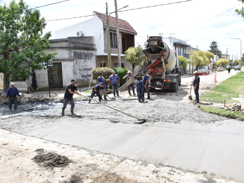 Avanzan las obras de bacheo en la ciudad