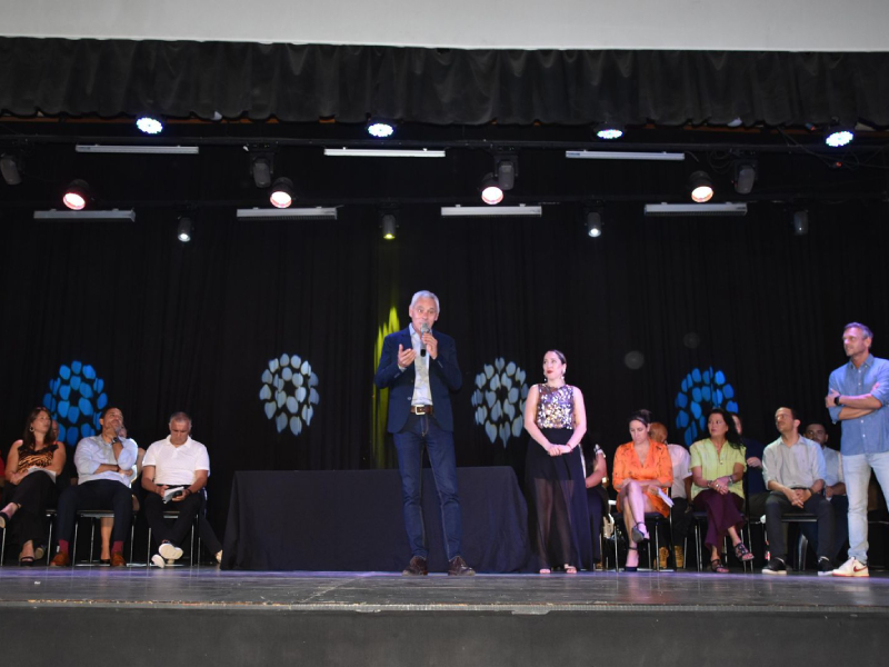 Reconocimiento a personas destacadas e instituciones de la ciudad