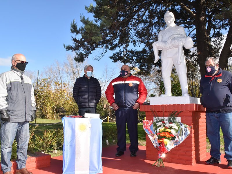 Cagliardi presente en el Día del Bombero Voluntario Argentino