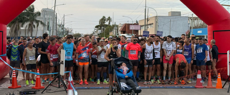 800 atletas participaron de una nueva edición de la Media Maratón "Tres Ciudades"